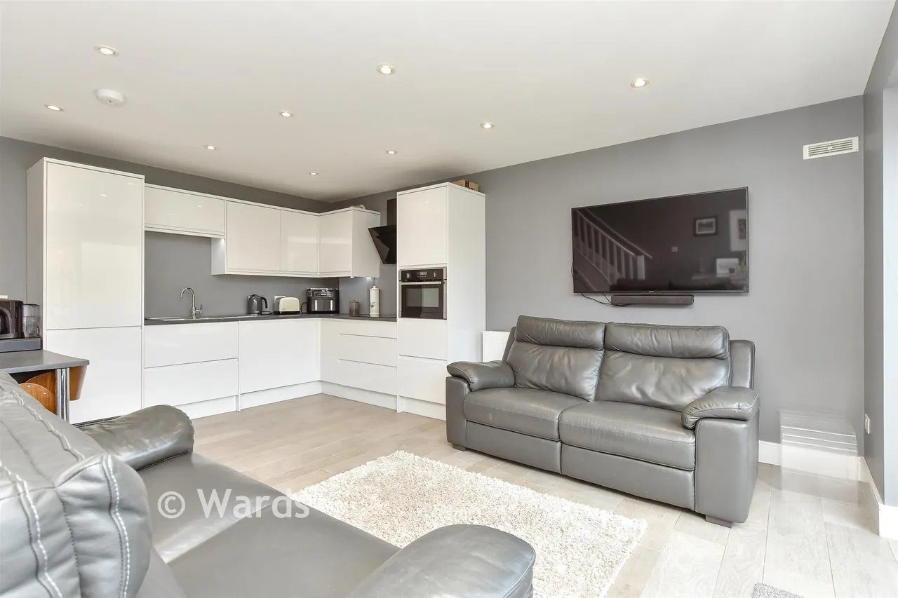 Hustlings Drive, Eastchurch, ME12, photo 13