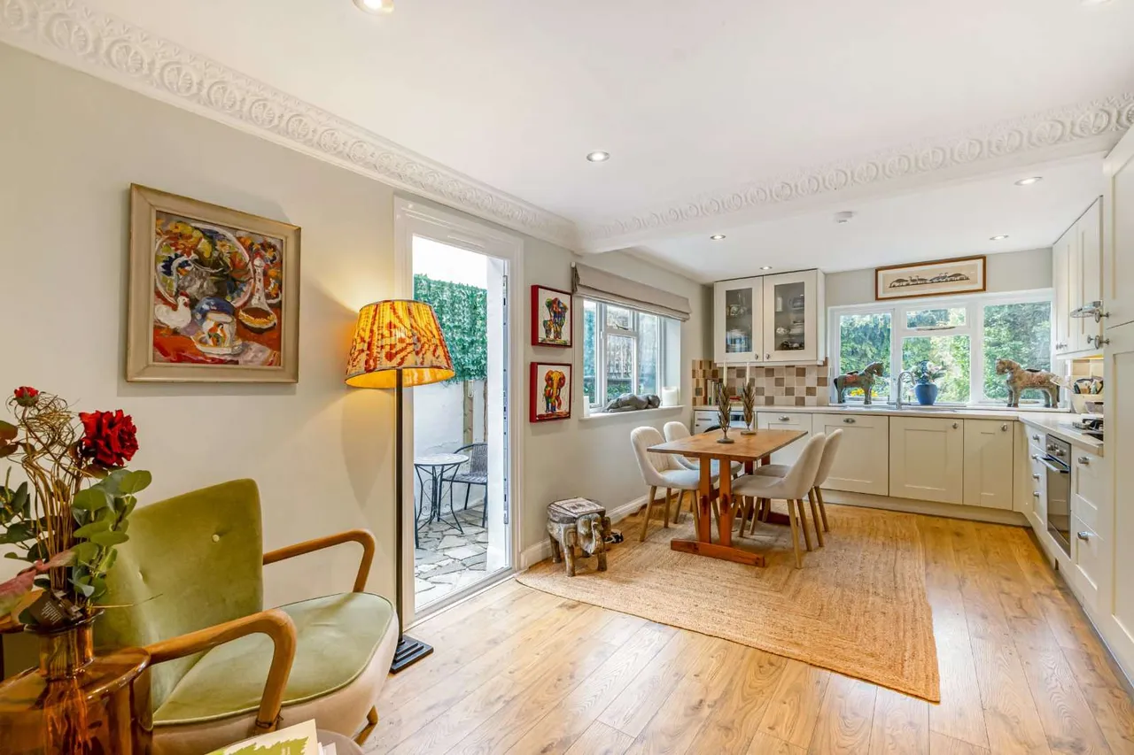 Chelverton Road, Putney, London, SW15 1RH, photo 2