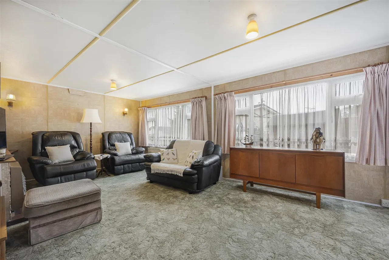Peppard Road, Emmer Green, RG4, photo 3