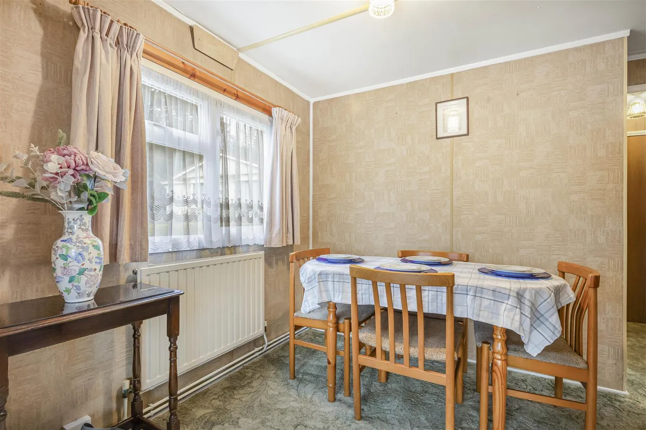 Peppard Road, Emmer Green, RG4, photo 6