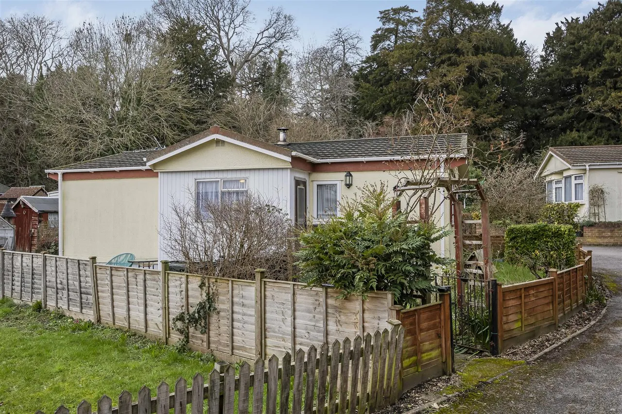 Peppard Road, Emmer Green, RG4, photo 21