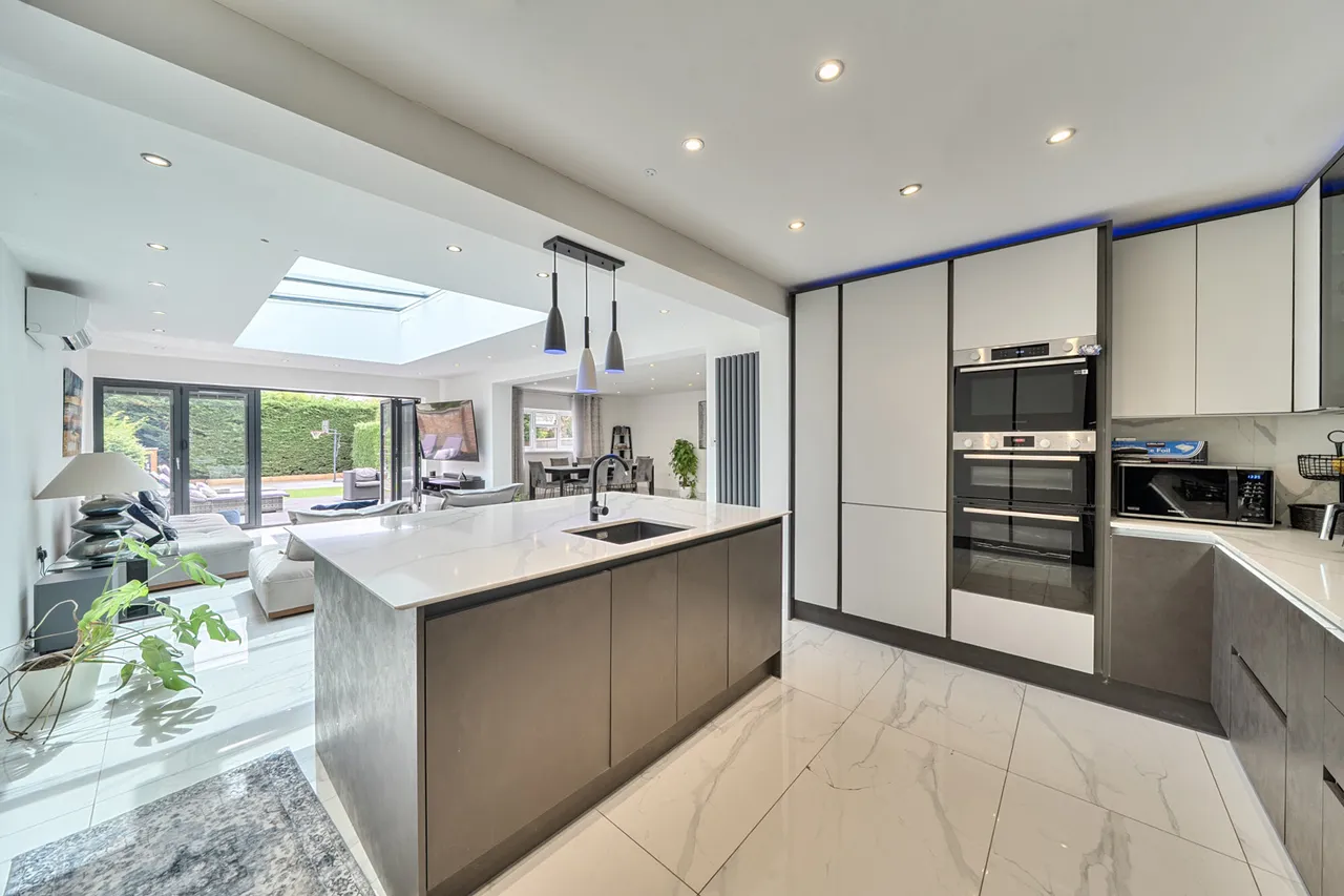 Hallam Gardens, Pinner, HA5, photo 2