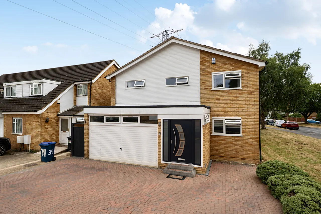 Hallam Gardens, Pinner, HA5, photo 24