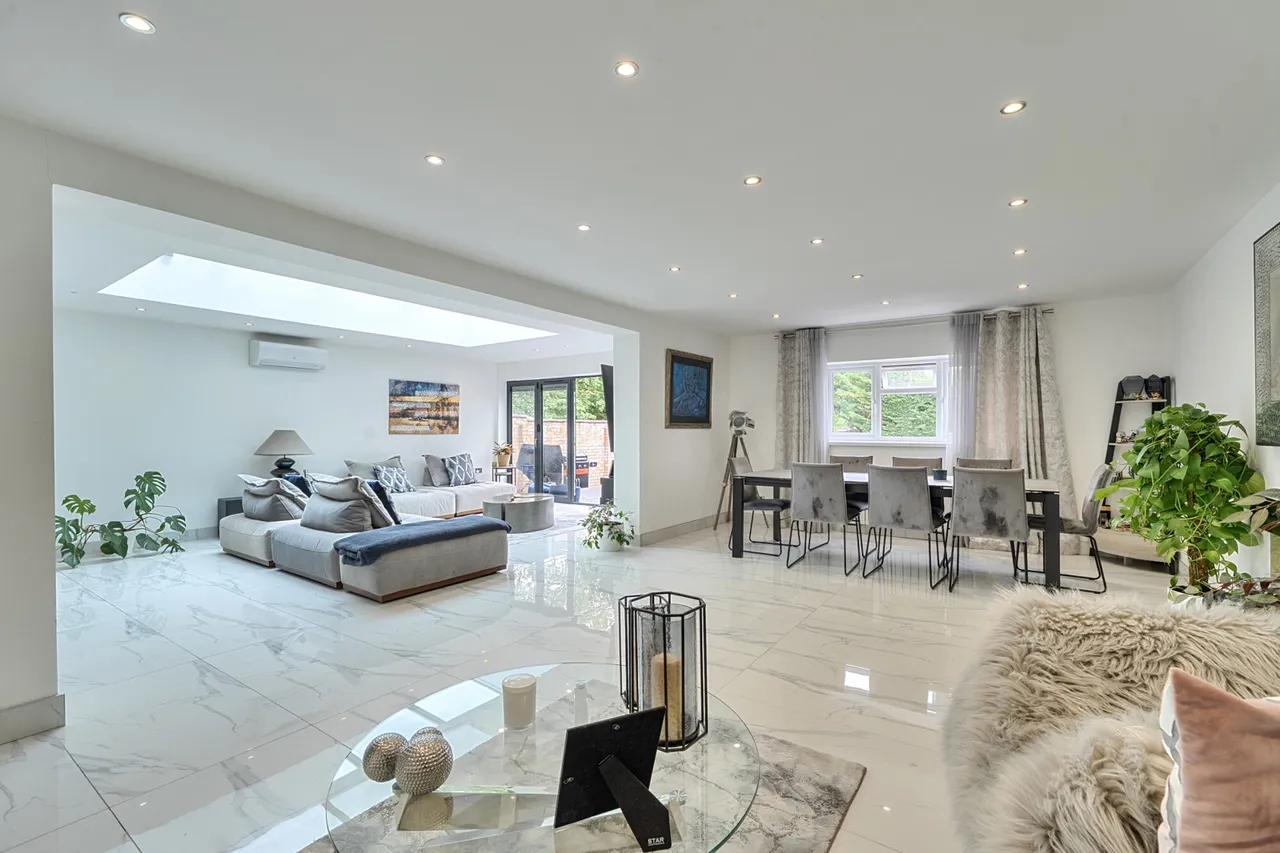 Hallam Gardens, Pinner, HA5, photo 3