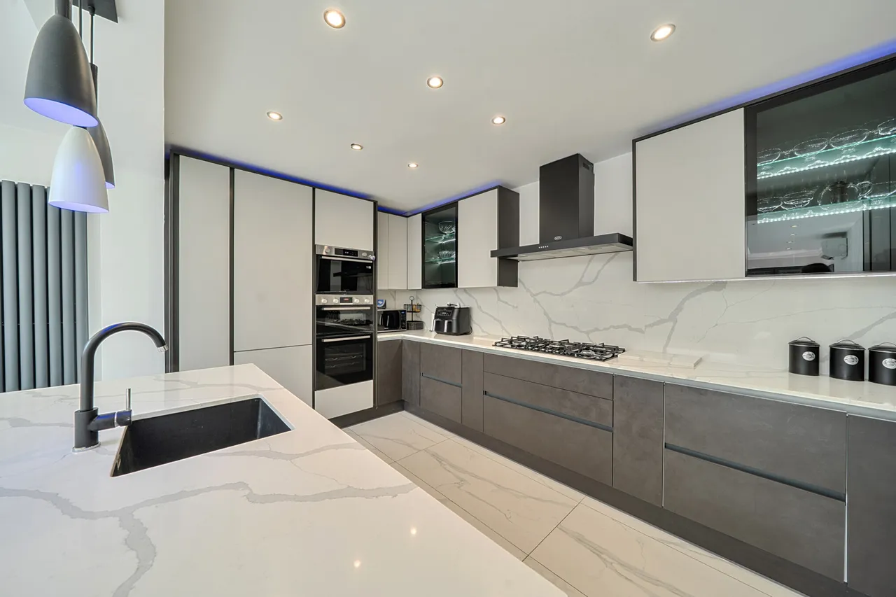 Hallam Gardens, Pinner, HA5, photo 16