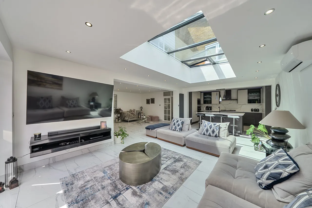 Hallam Gardens, Pinner, HA5, photo 5