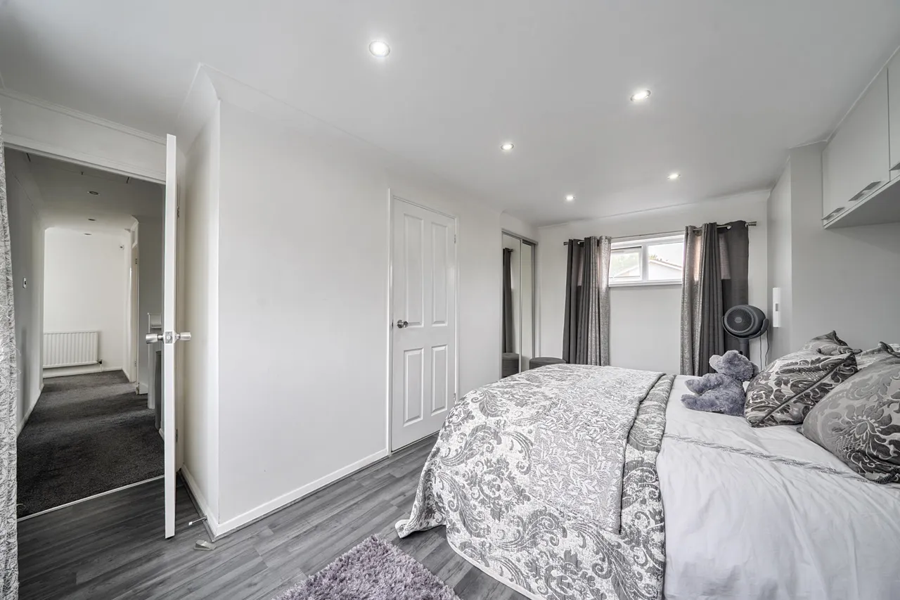Hallam Gardens, Pinner, HA5, photo 22
