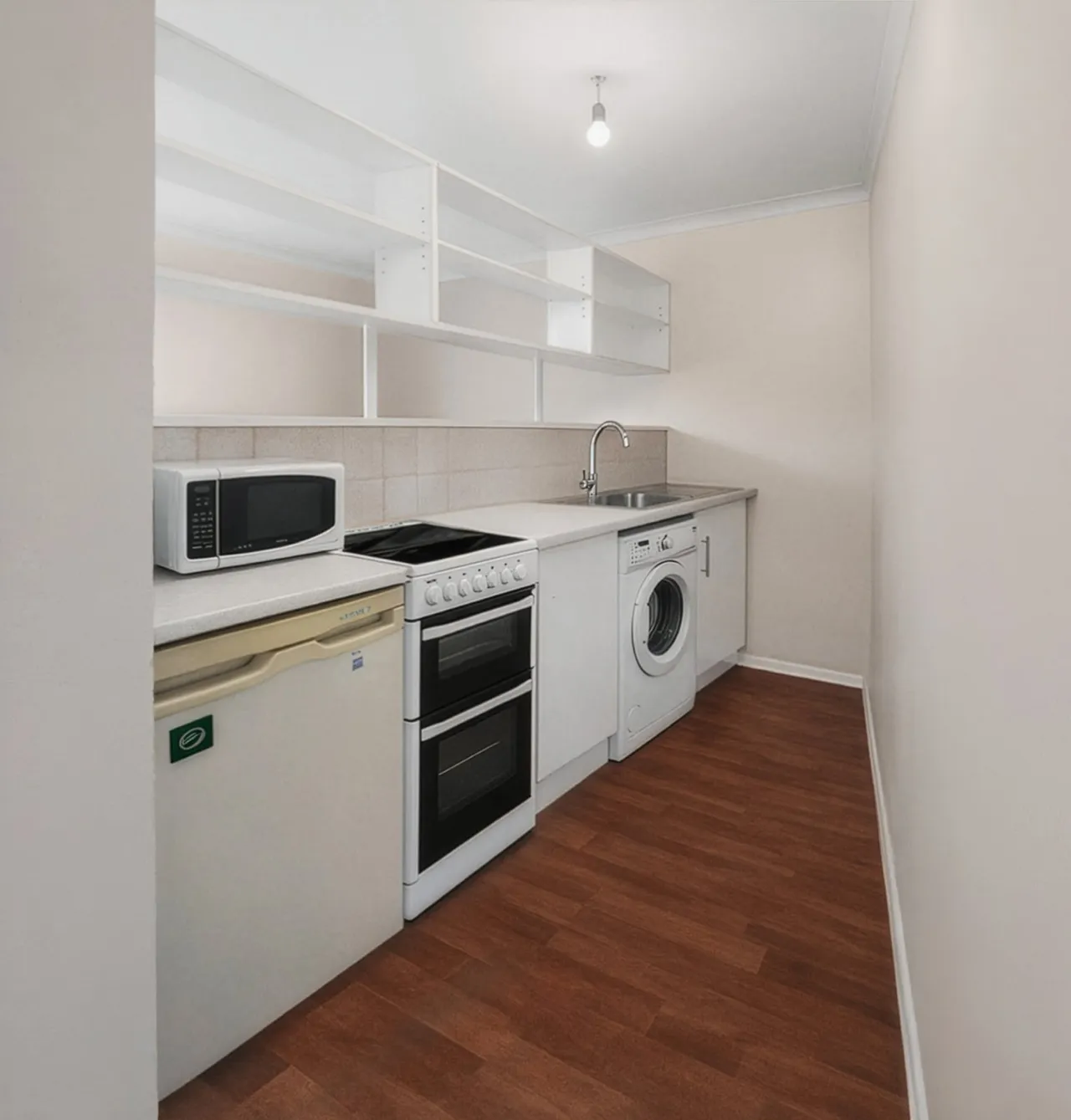 Whitley Close, Stanwell, TW19, photo 3