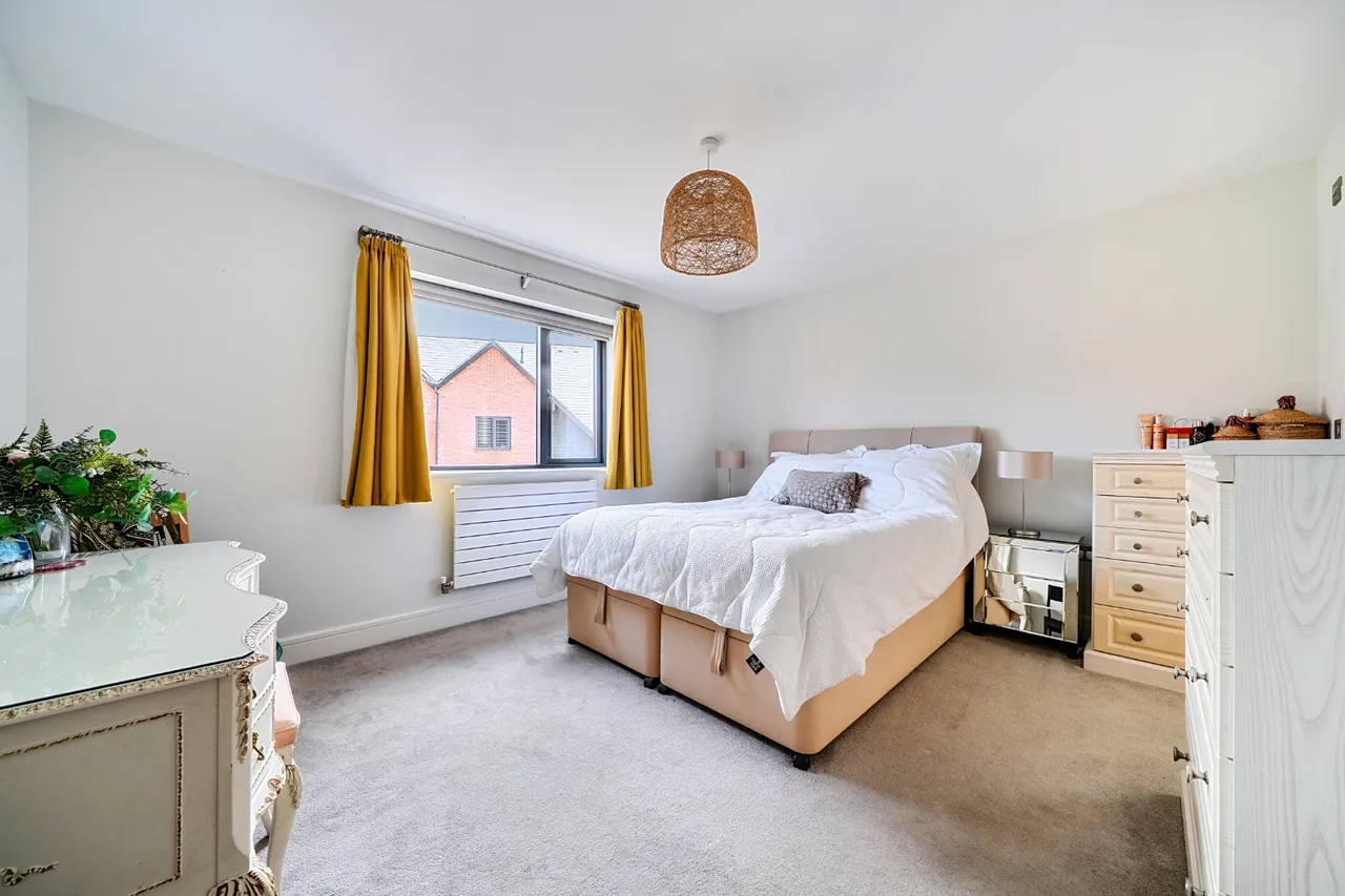 Station Drive, Sutton Scotney, SO21, photo 12