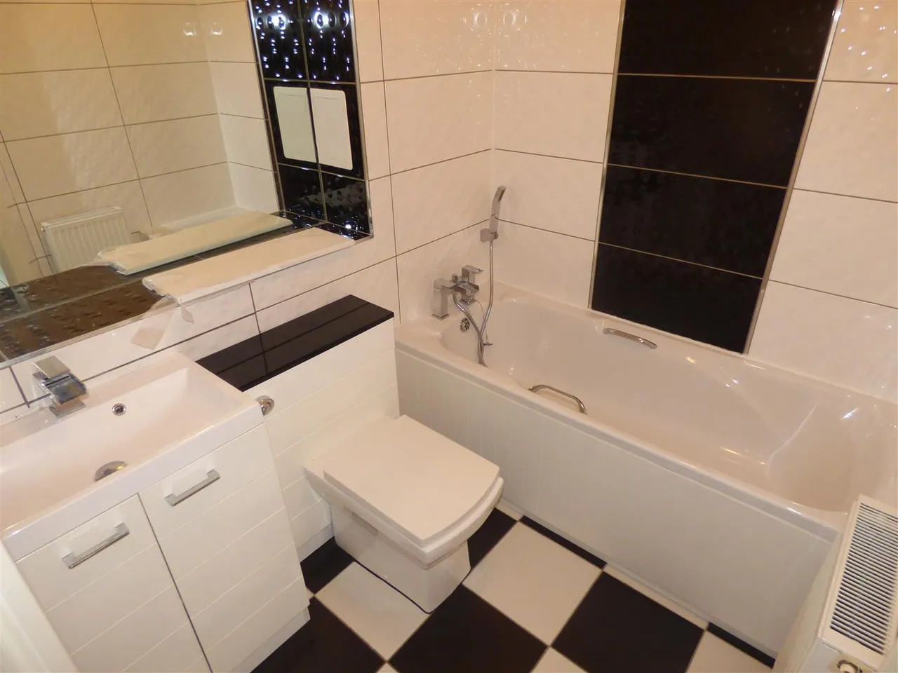 Greenwood Gardens, Bilborough, NG8, photo 7