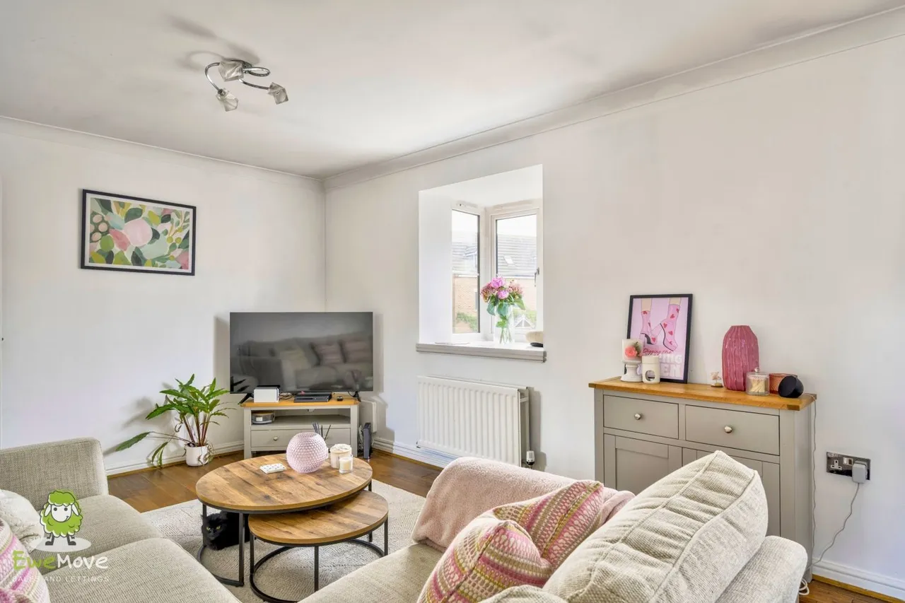 Figsbury Close, Swindon, SN25, photo 4
