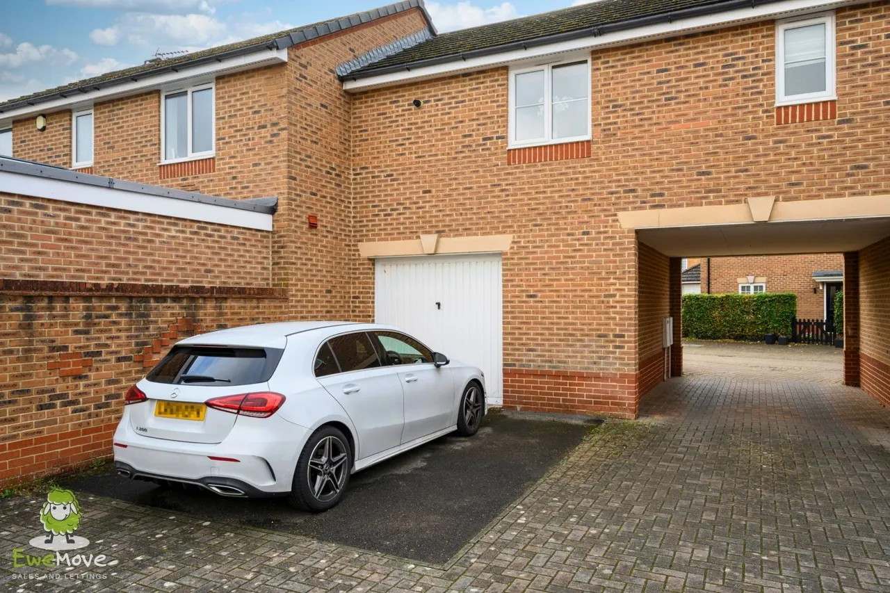Figsbury Close, Swindon, SN25, photo 3