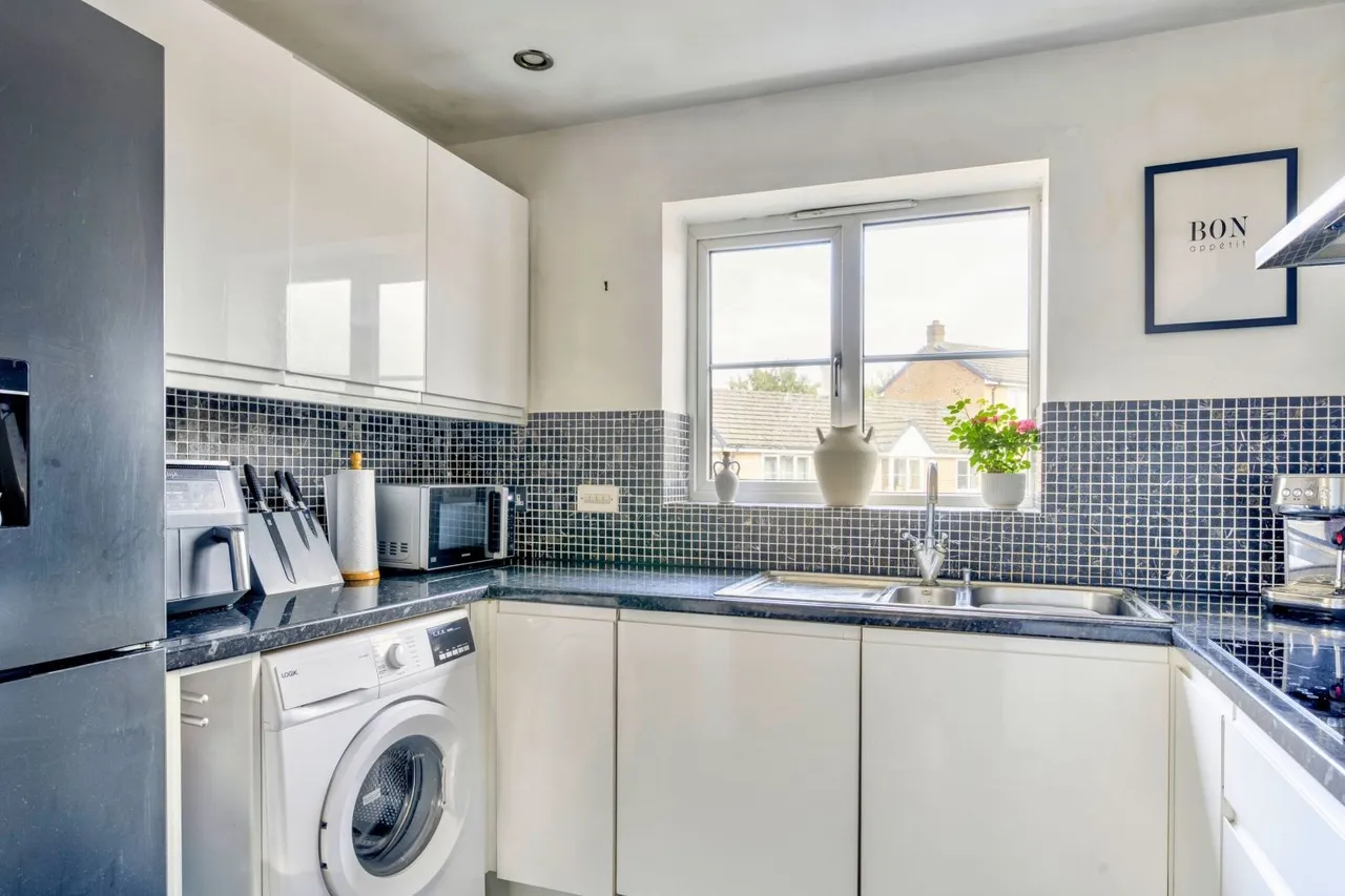 Figsbury Close, Swindon, SN25, photo 14