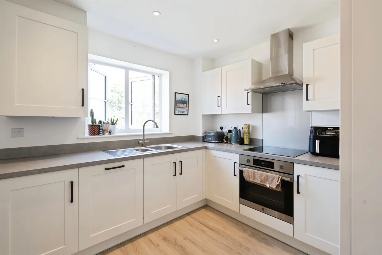 Steeplechase Way, Fontwell, Arundel, photo 11