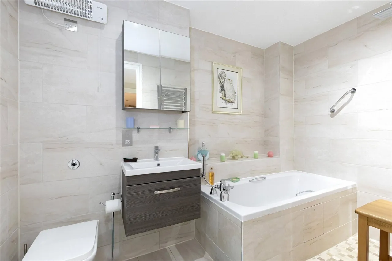 Stratton Place, Stratton, GL7, photo 12