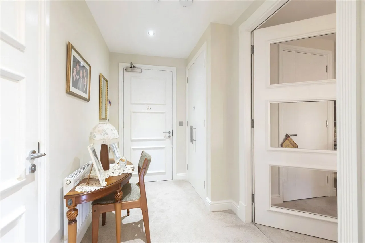Stratton Place, Stratton, GL7, photo 7