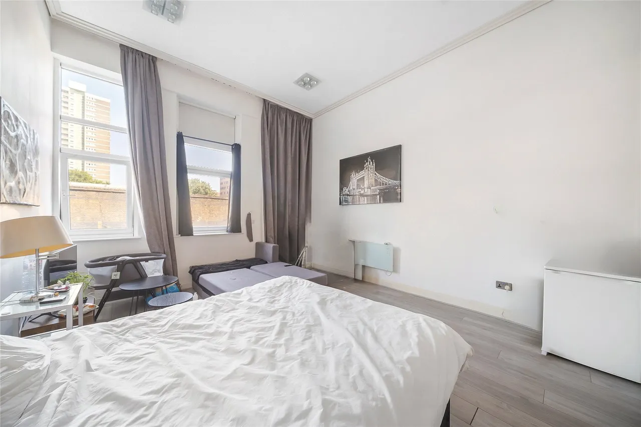 Lombard Road, Battersea, SW11, photo 7