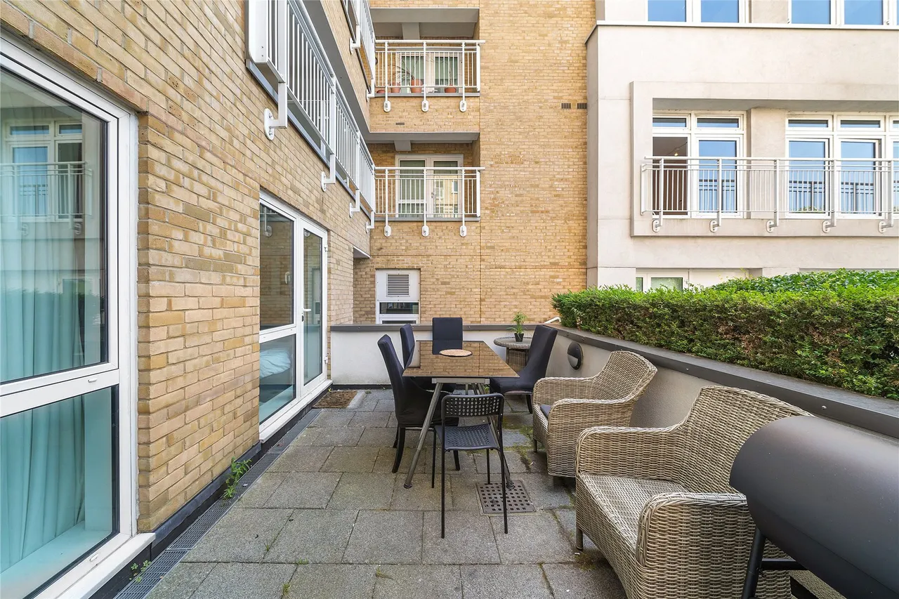Lombard Road, Battersea, SW11, photo 9