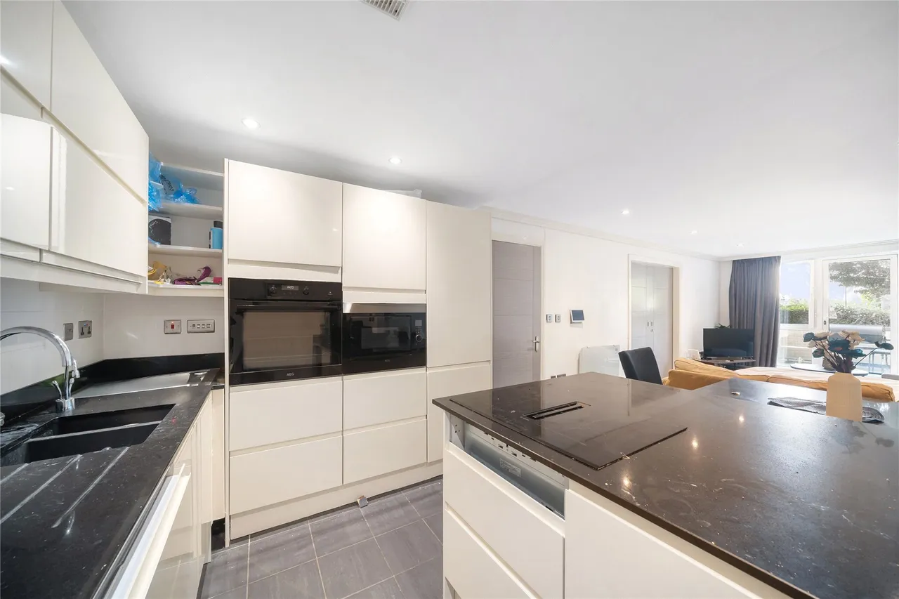 Lombard Road, Battersea, SW11, photo 5