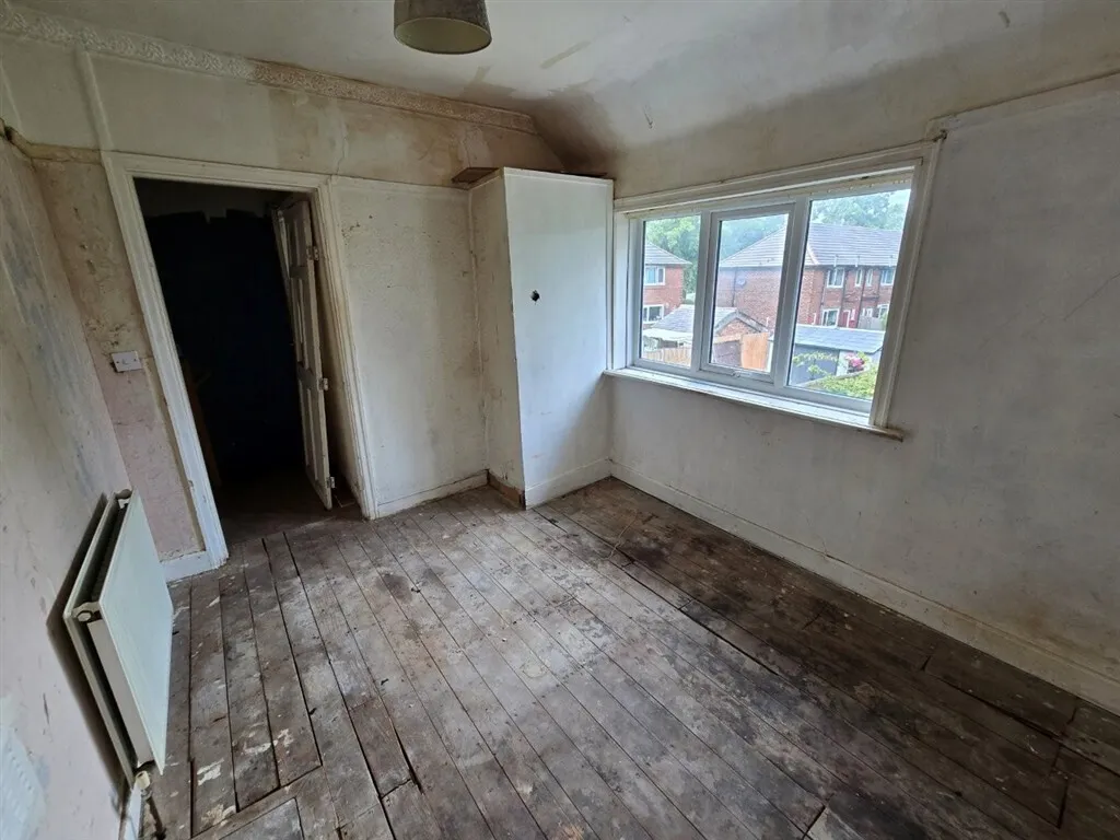 Poundswick Lane, MANCHESTER, photo 6