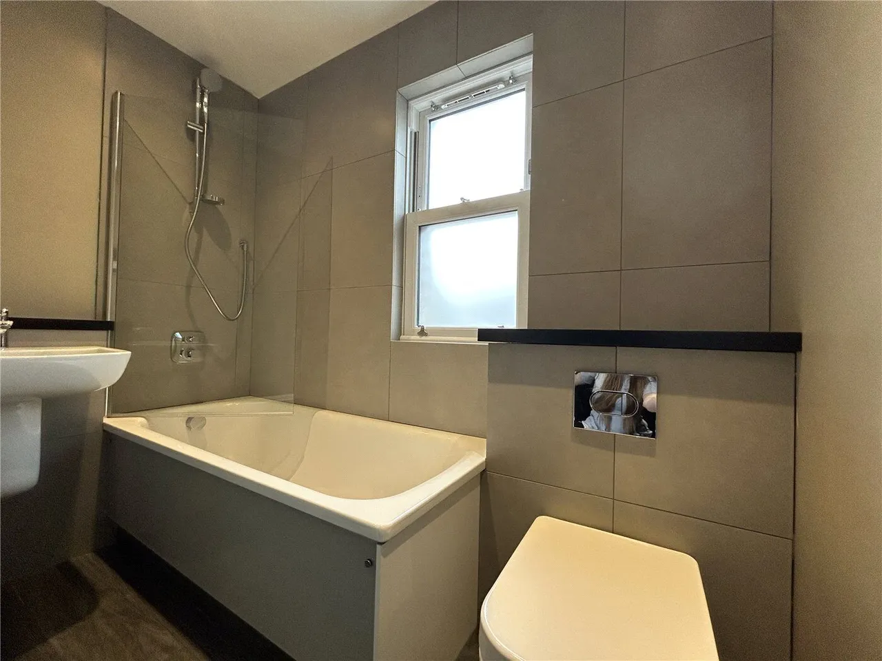 Princess Crescent, London, N4, photo 3