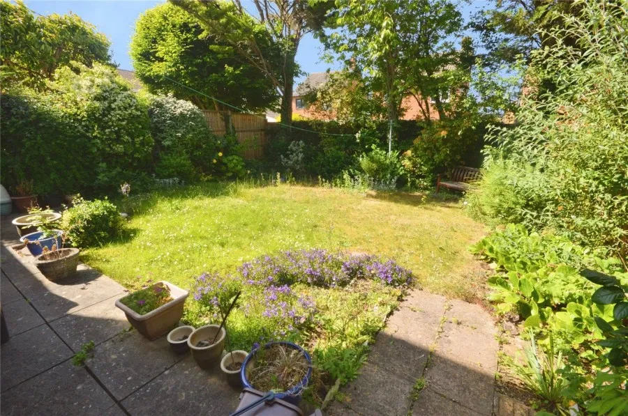House Under Offer with 3 bedrooms in Bishop's Stortford, CM23, photo 2