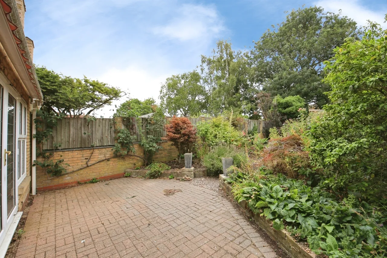 St. Marys Street, Peterborough, PE7, photo 16