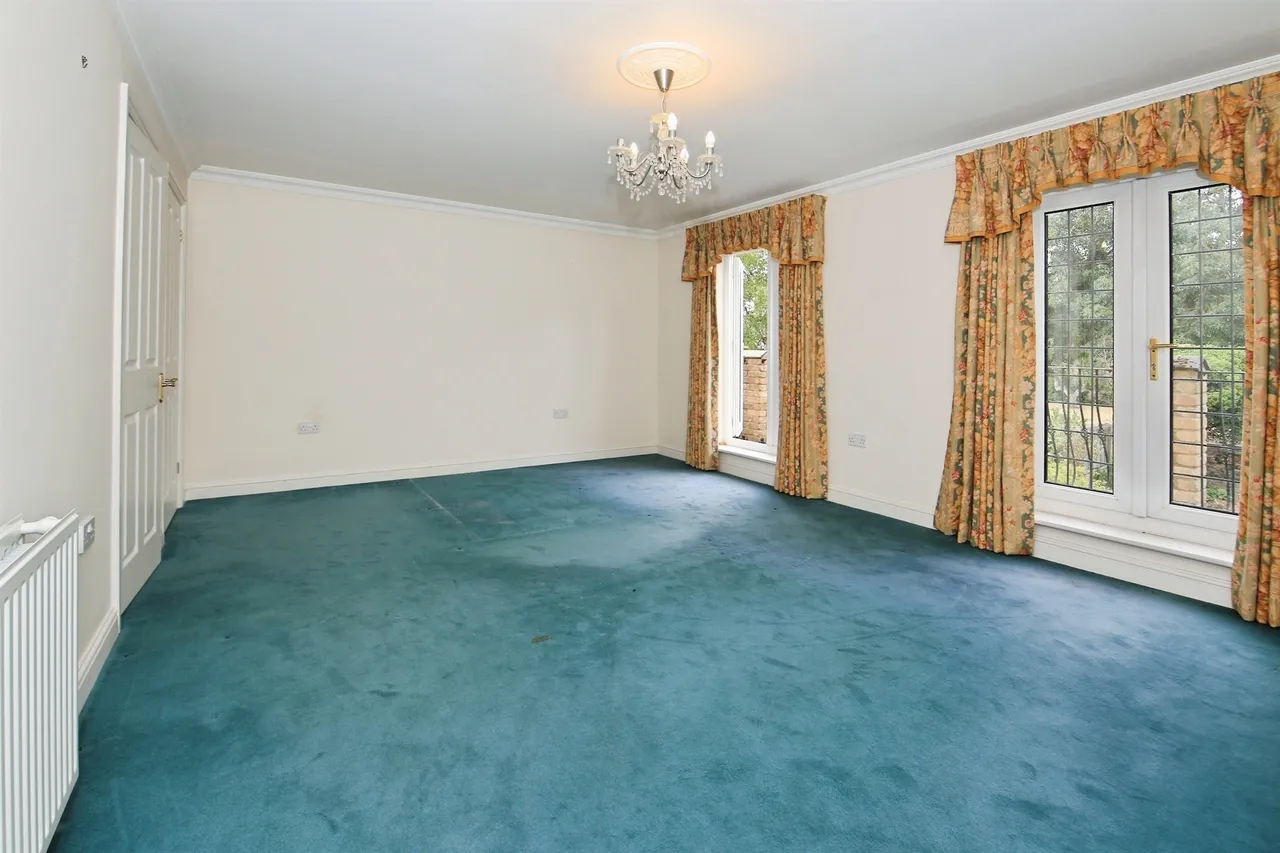 St. Marys Street, Peterborough, PE7, photo 4