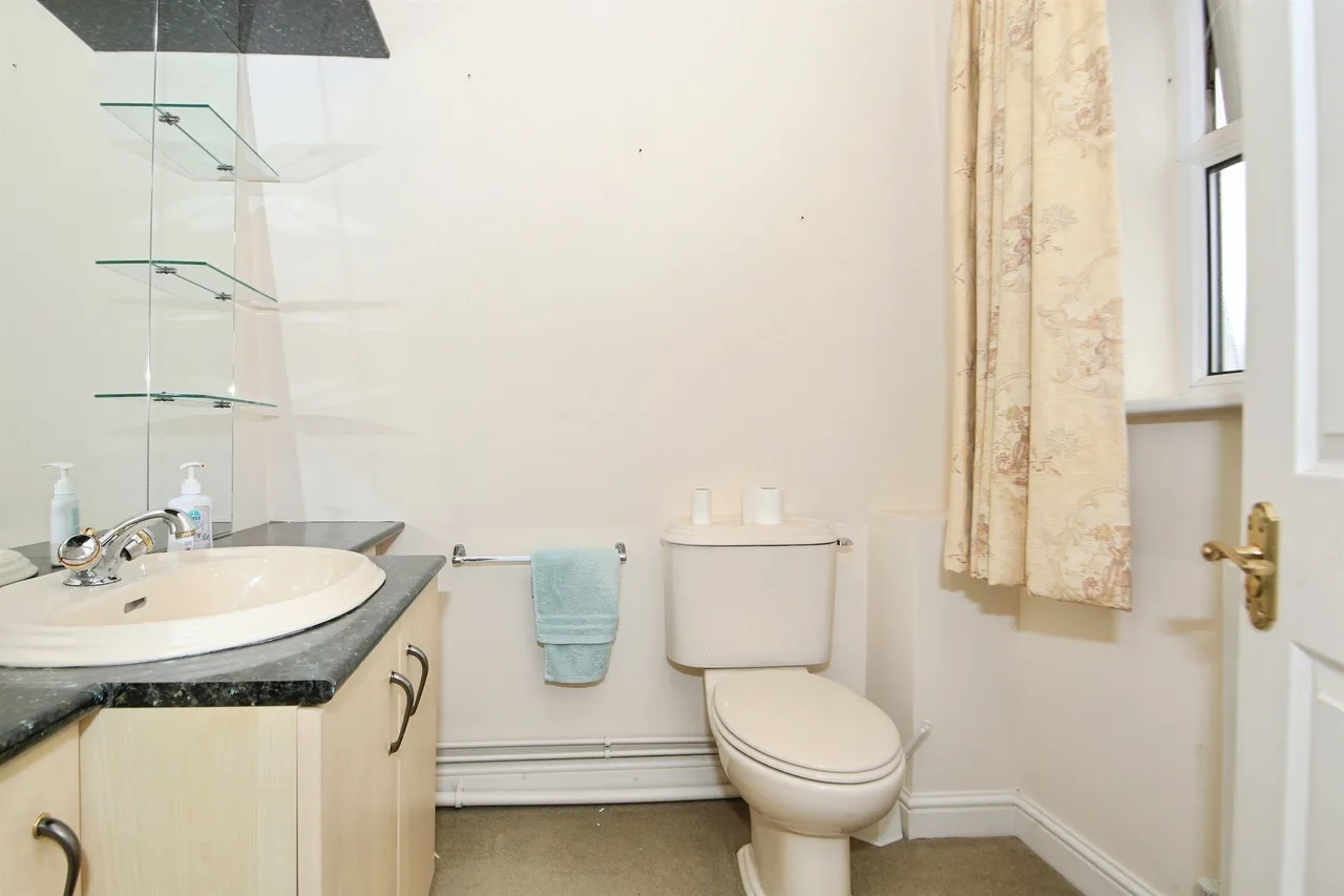 St. Marys Street, Peterborough, PE7, photo 15