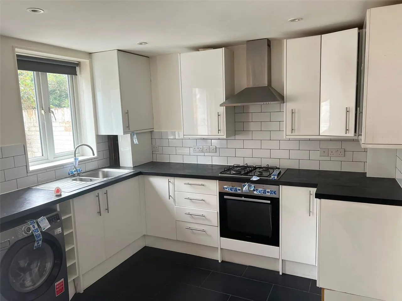 Gunnersbury Lane, London, W3, photo 2