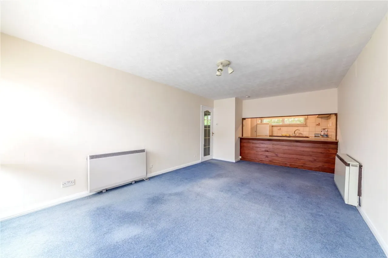 Ravenswood Court, Woking, Surrey, GU22, photo 3