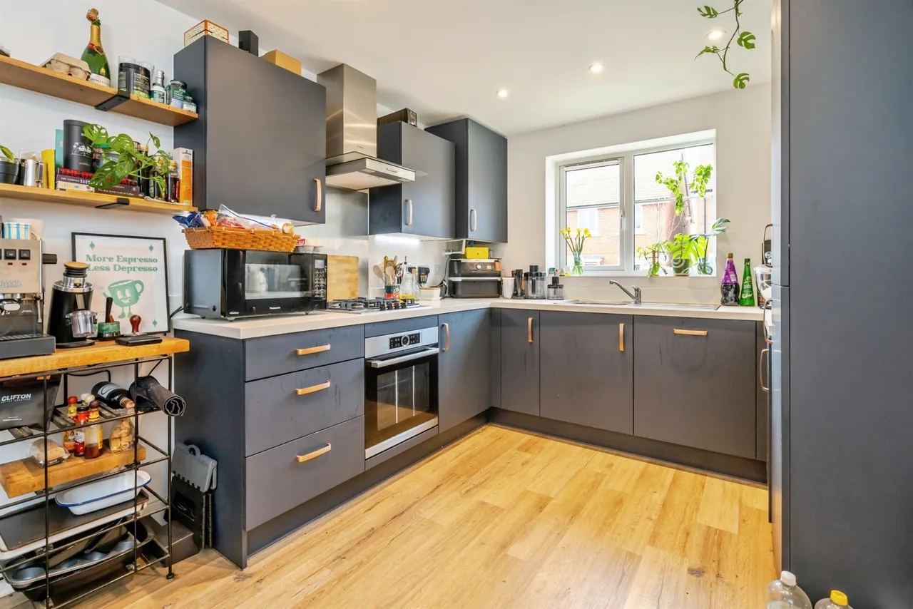 The Rew, West Broyle, Chichester, photo 5