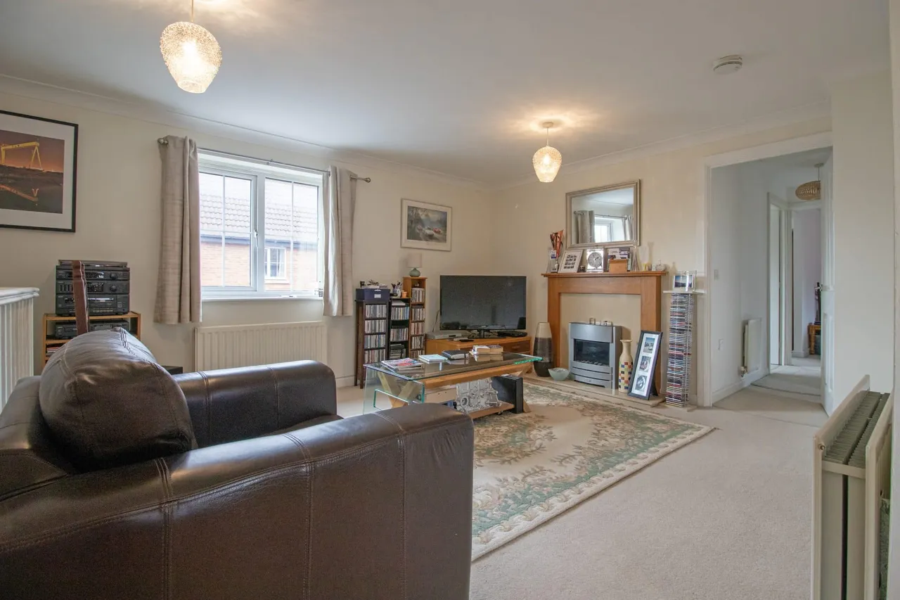 Irwin Road, Blyton, DN21, photo 3