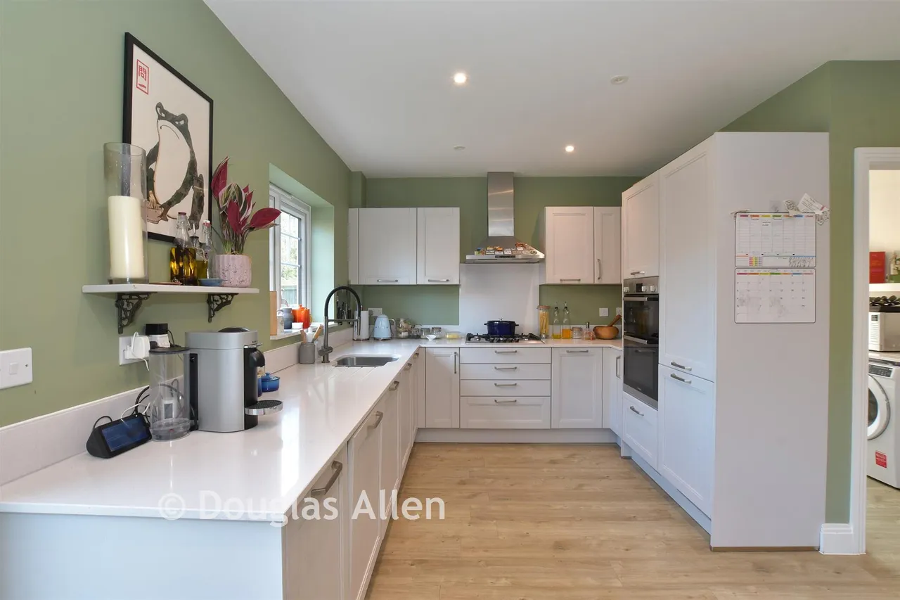 Archer Close, Coopersale, CM16, photo 2