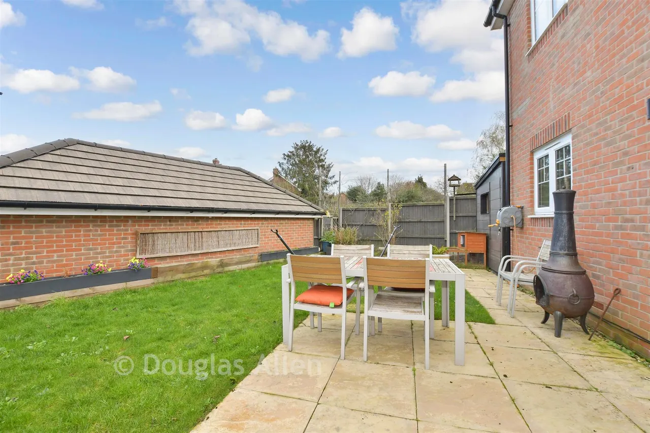 Archer Close, Coopersale, CM16, photo 15