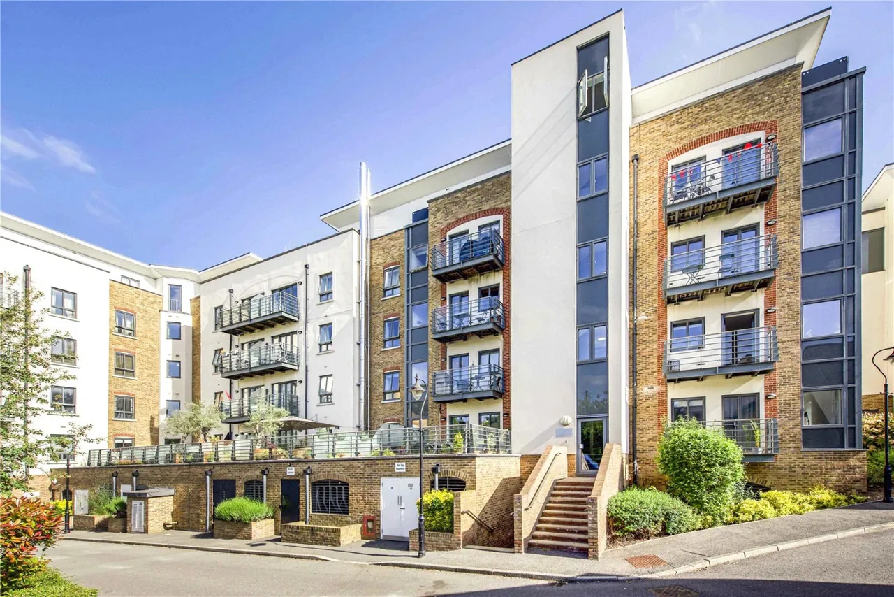 Holdford Way, London, photo 16