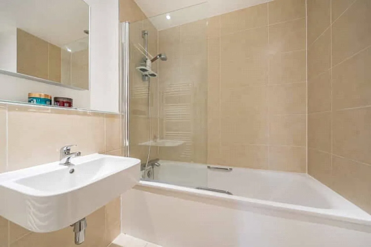 Holdford Way, London, photo 13