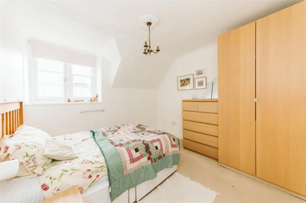 Flat 31, Carfax Court, Durdham Park, Redland, Bristol, BS6 6XG, photo 17
