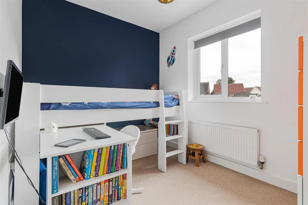 Saints Walk, Kedington, CB9, photo 18