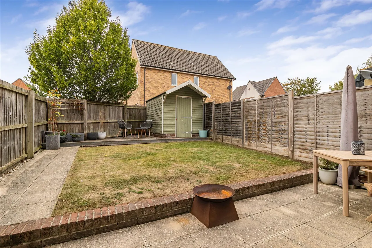 Saints Walk, Kedington, CB9, photo 21