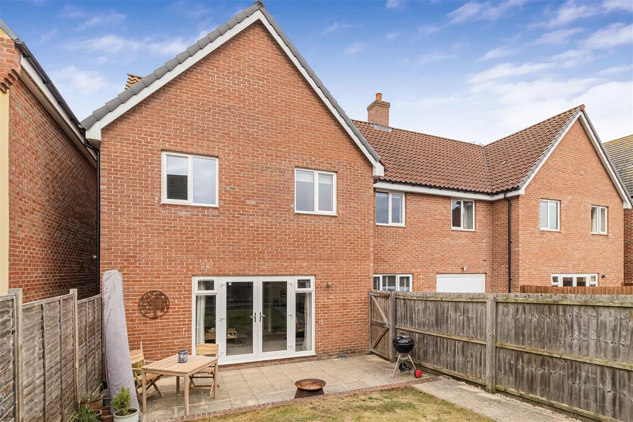 Saints Walk, Kedington, CB9, photo 24