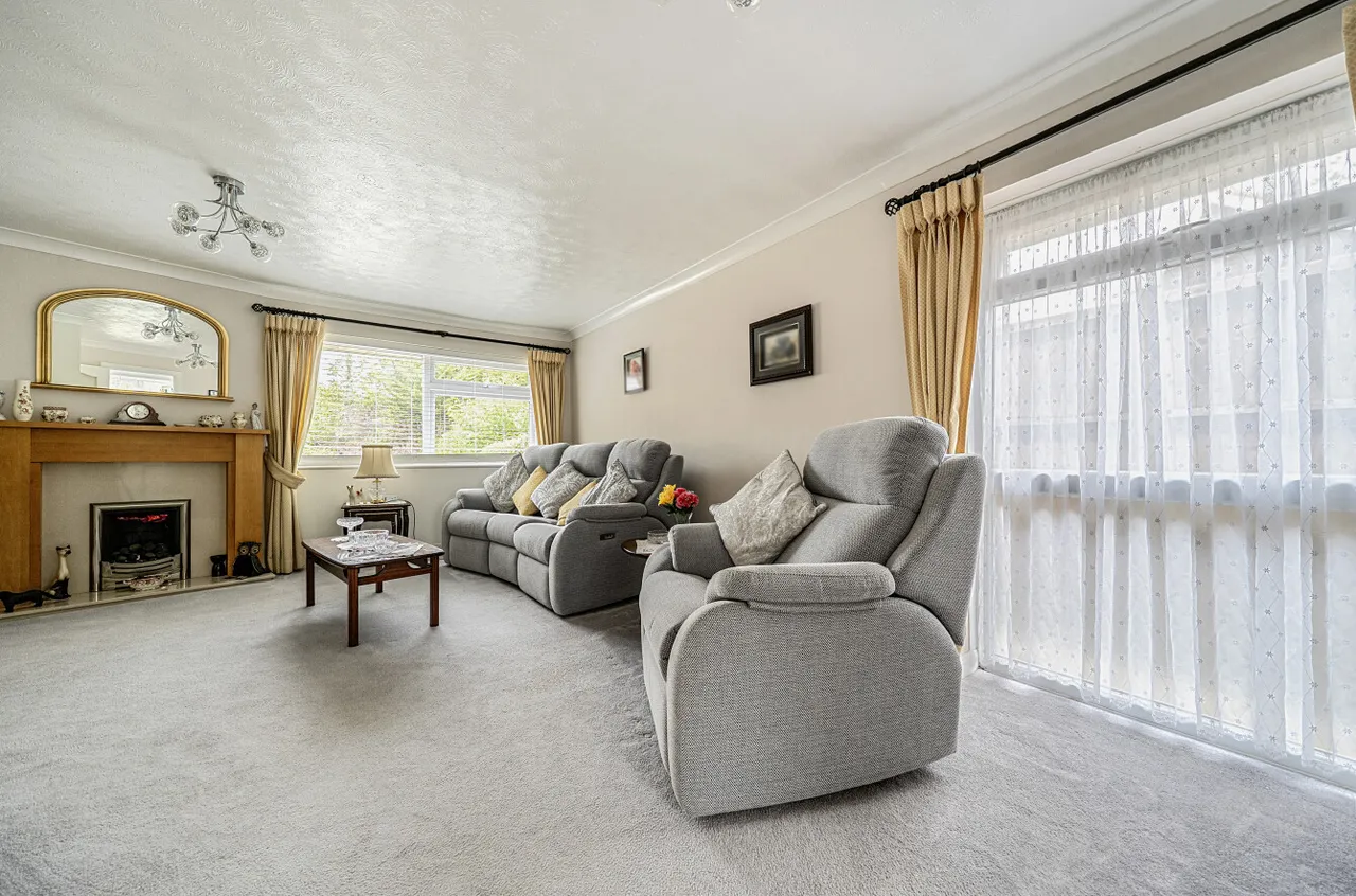 Inglewood Avenue, Camberley, Surrey, GU15 1SL, photo 15