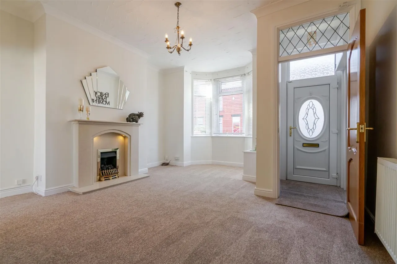 Selwyn Street, Leigh, WN7, photo 2