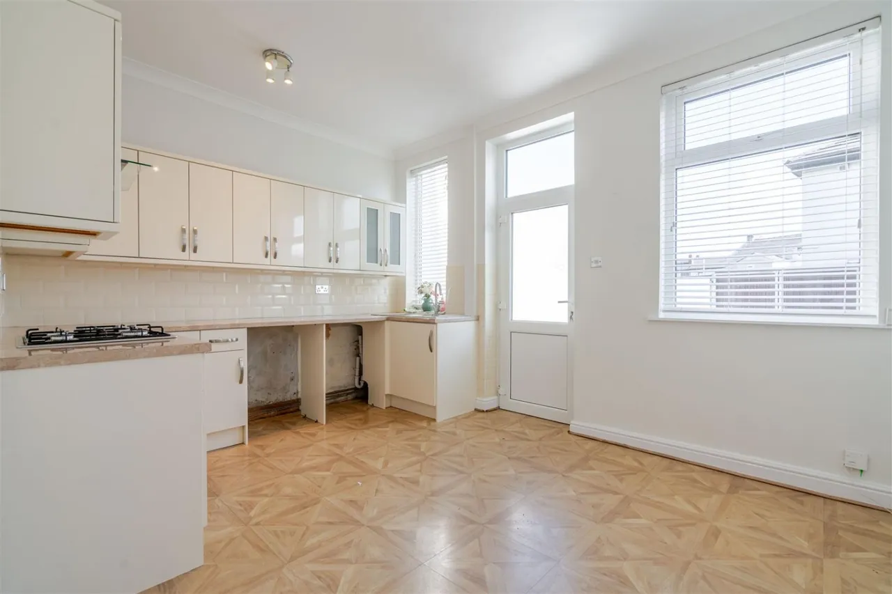 Selwyn Street, Leigh, WN7, photo 7