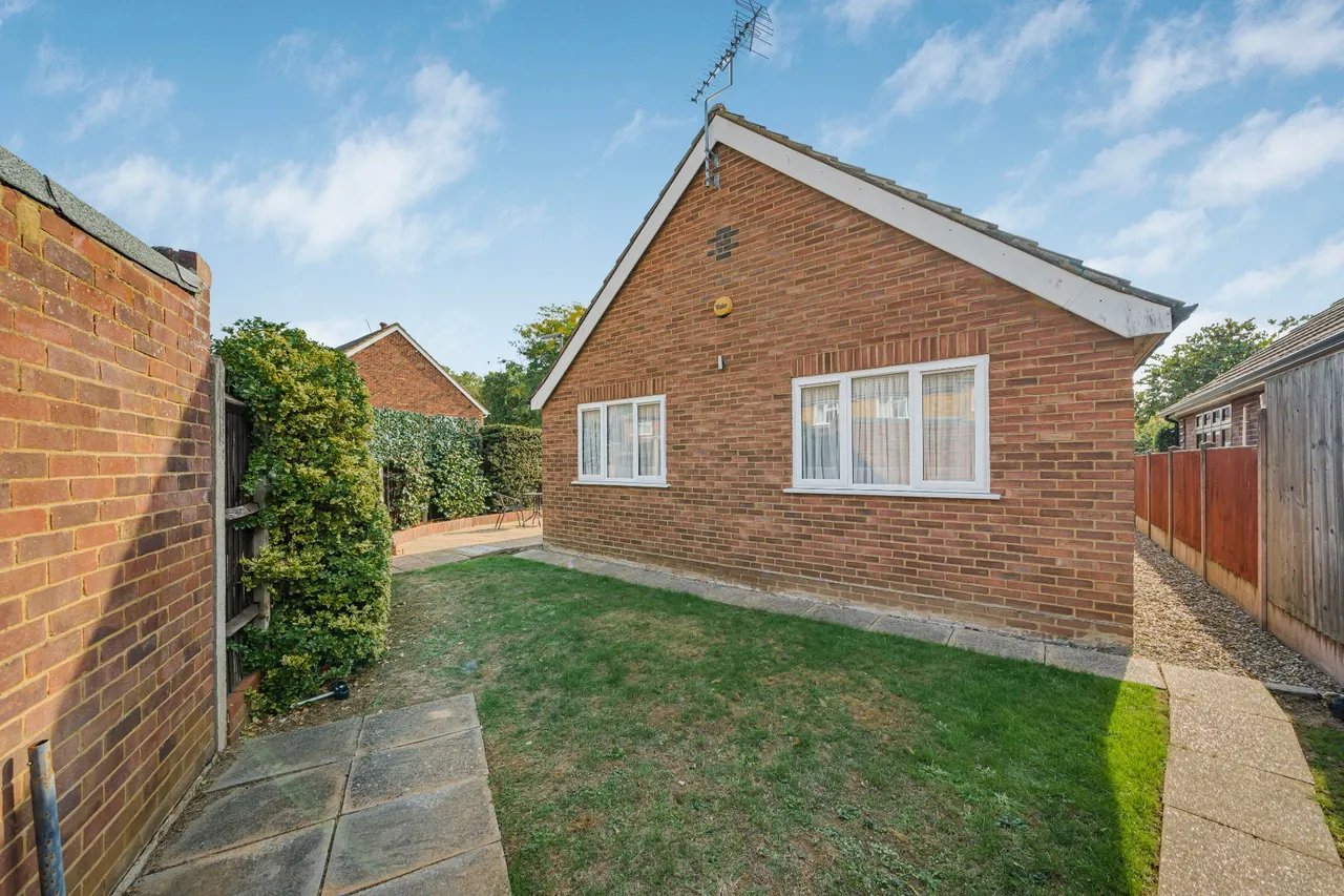 Stewart Avenue, Shepperton, TW17, photo 11