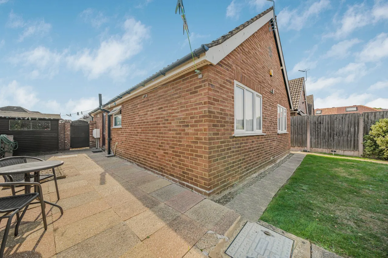 Stewart Avenue, Shepperton, TW17, photo 12