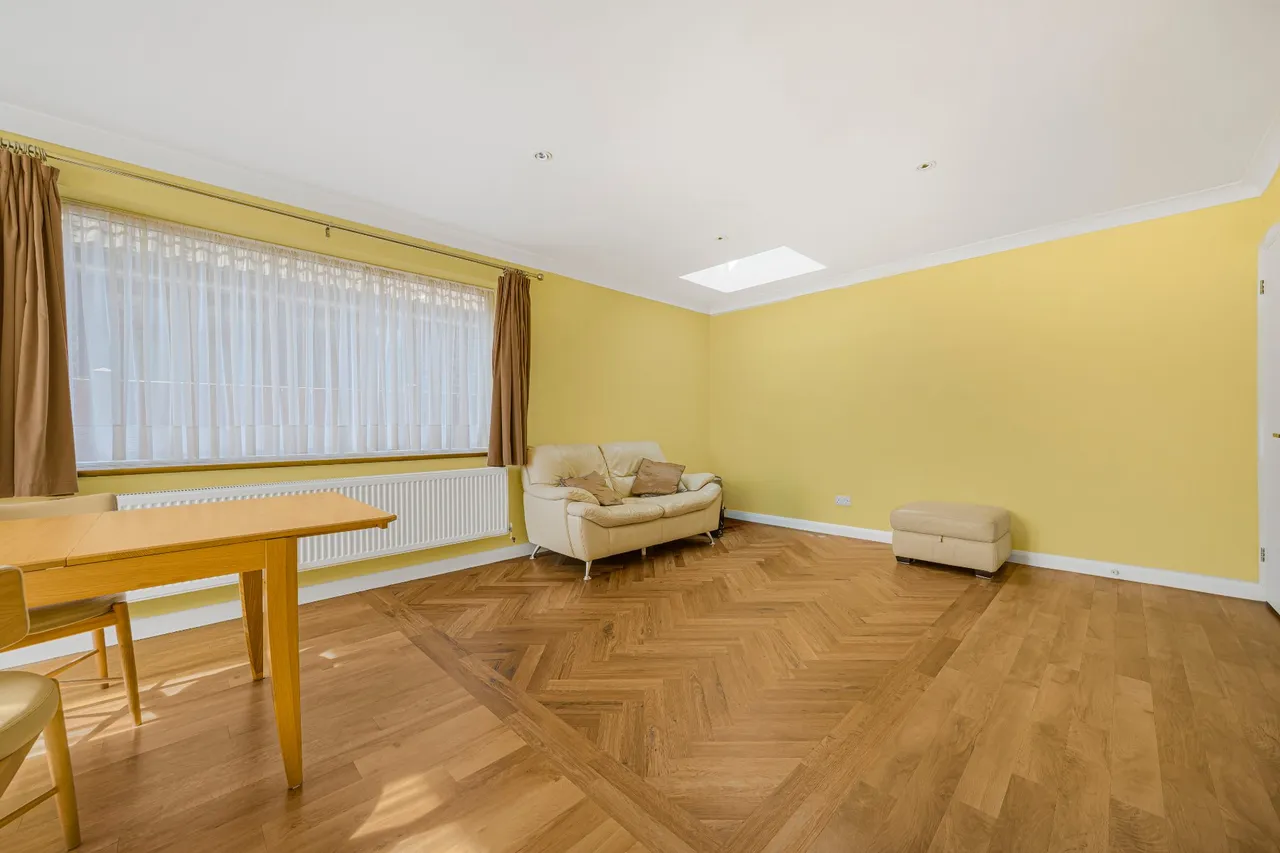 Stewart Avenue, Shepperton, TW17, photo 10