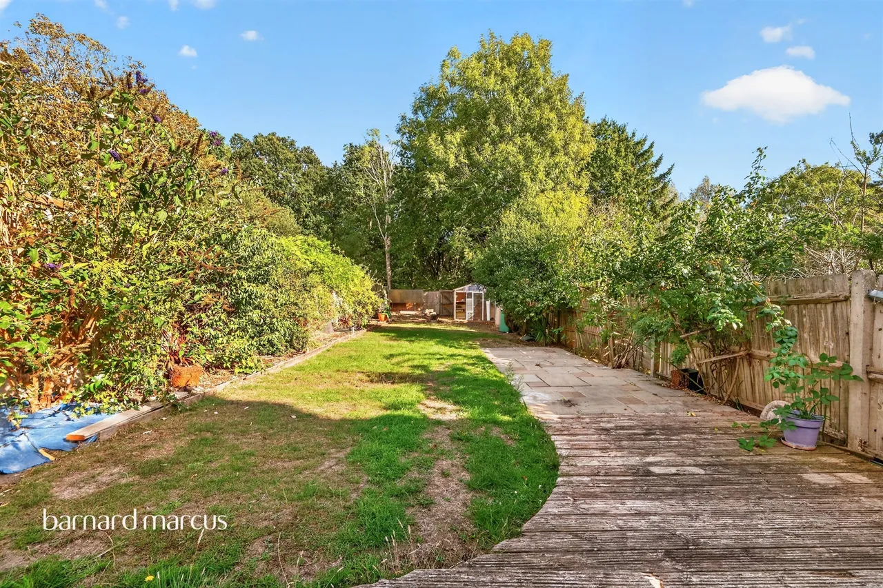 The Greenway, Epsom, KT18, photo 11