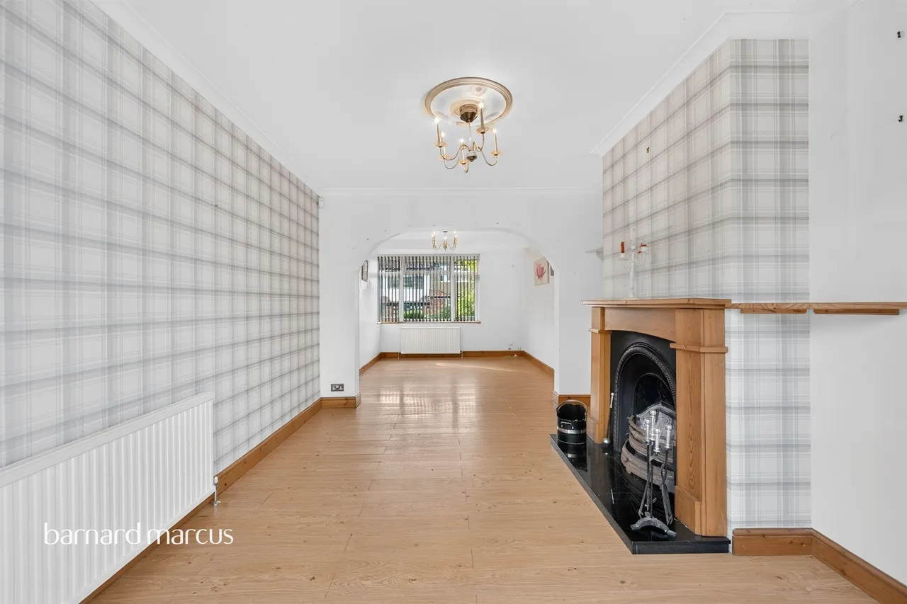 The Greenway, Epsom, KT18, photo 3
