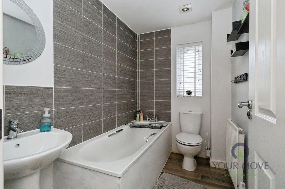 Greenhurst Crescent, Oldham, Greater Manchester, OL8, photo 12